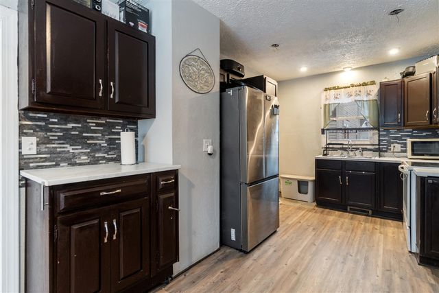 314 Oakwood Avenue, Jackson, MI 49203