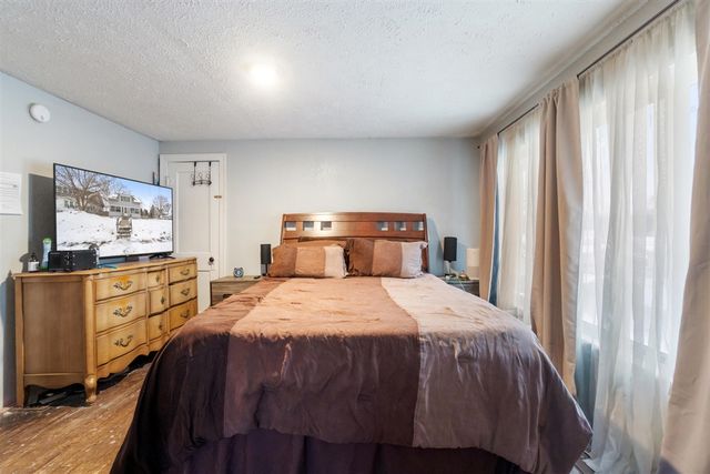 314 Oakwood Avenue, Jackson, MI 49203