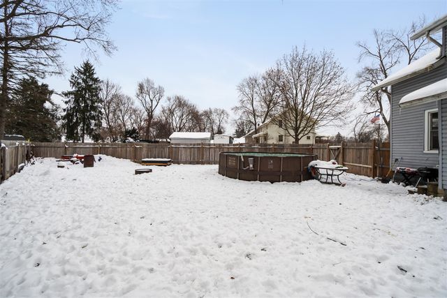 314 Oakwood Avenue, Jackson, MI 49203