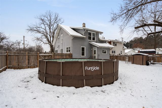 314 Oakwood Avenue, Jackson, MI 49203