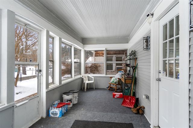 314 Oakwood Avenue, Jackson, MI 49203