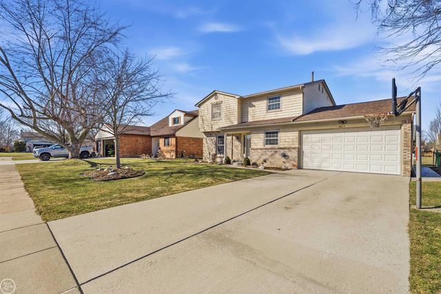 26113 Birchcrest Drive, Chesterfield, MI 48051