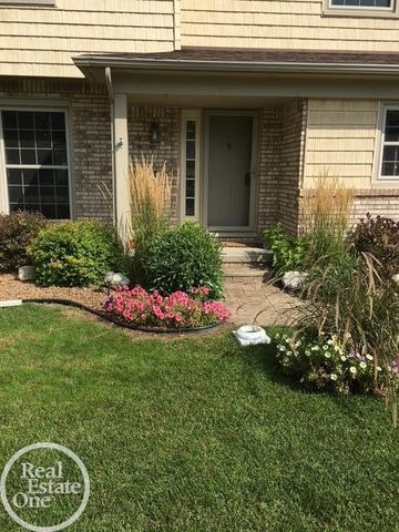 26113 Birchcrest Drive, Chesterfield, MI 48051