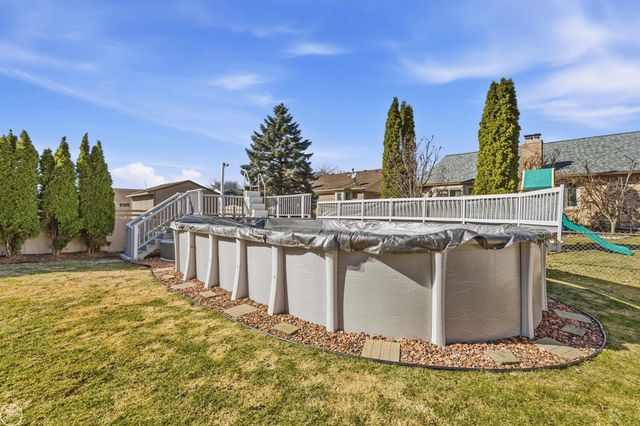 26113 Birchcrest Drive, Chesterfield, MI 48051