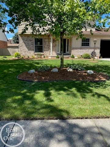 26113 Birchcrest Drive, Chesterfield, MI 48051