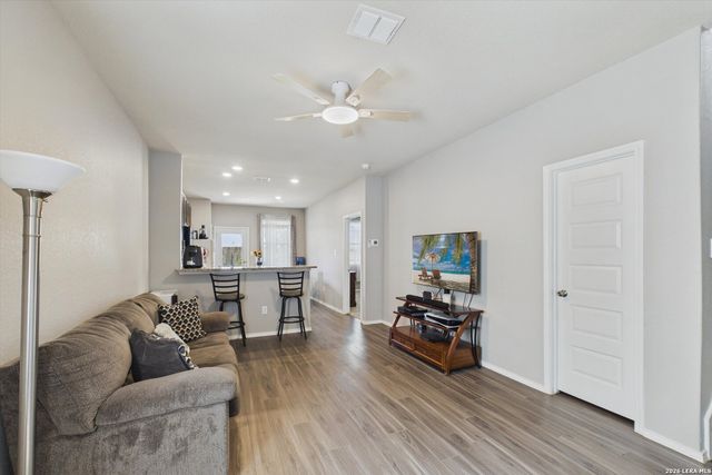 2407 PINK PEARL DR, San Antonio, TX 78224