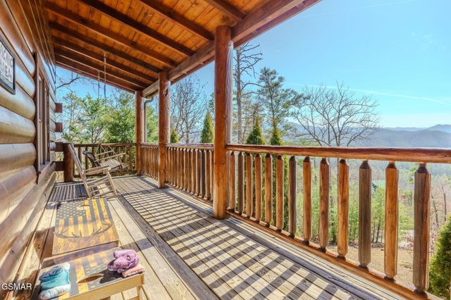 2453 Hackberry Drive, Sevierville, TN 37862