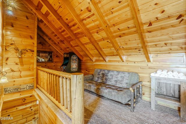 2453 Hackberry Drive, Sevierville, TN 37862