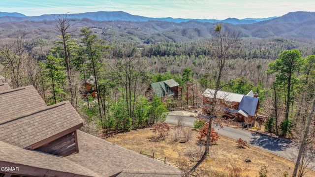 2453 Hackberry Drive, Sevierville, TN 37862
