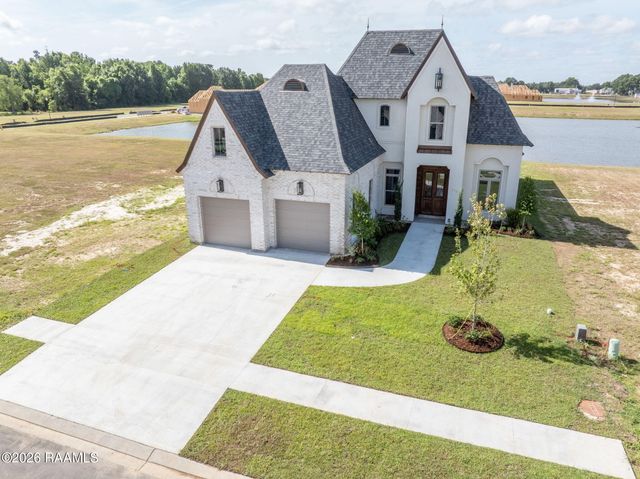 116 Summit Heights Drive, Youngsville, LA 70592