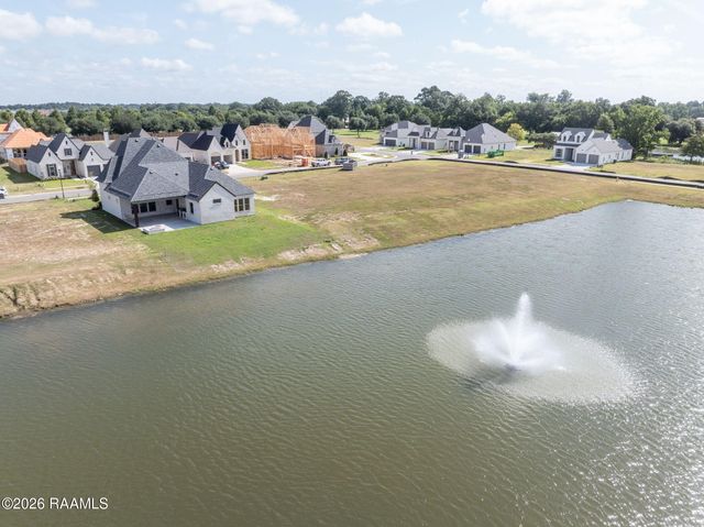 116 Summit Heights Drive, Youngsville, LA 70592