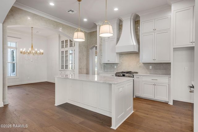 116 Summit Heights Drive, Youngsville, LA 70592