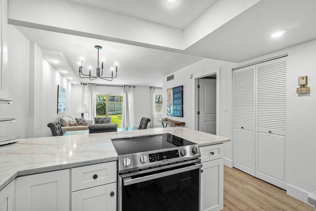 5601 NW 2nd Avenue, Boca Raton, FL 33487