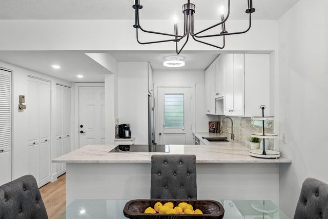 5601 NW 2nd Avenue, Boca Raton, FL 33487