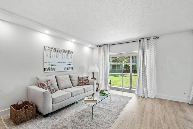 5601 NW 2nd Avenue, Boca Raton, FL 33487