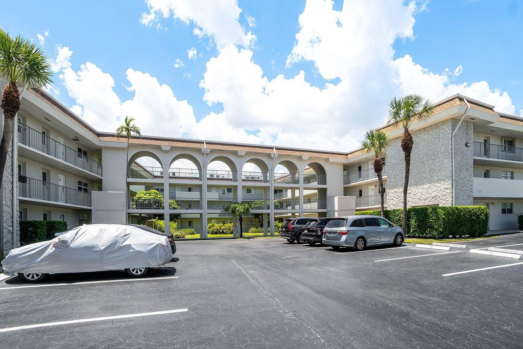 5601 NW 2nd Avenue, Boca Raton, FL 33487