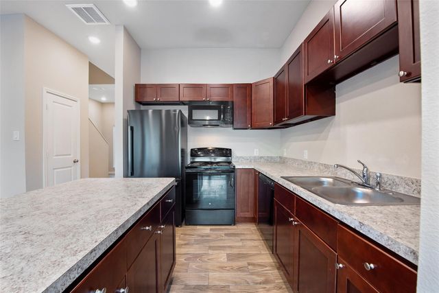 7937 Richland Drive B, Houston, TX 77028