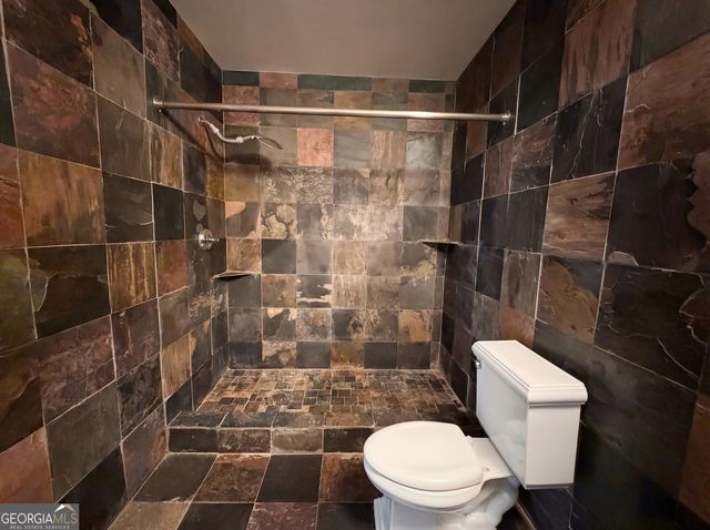 400 Village Parkway NE APT 142, Atlanta, GA 30306