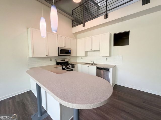 400 Village Parkway NE APT 142, Atlanta, GA 30306