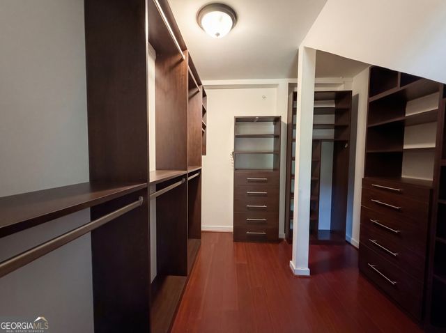 400 Village Parkway NE APT 142, Atlanta, GA 30306