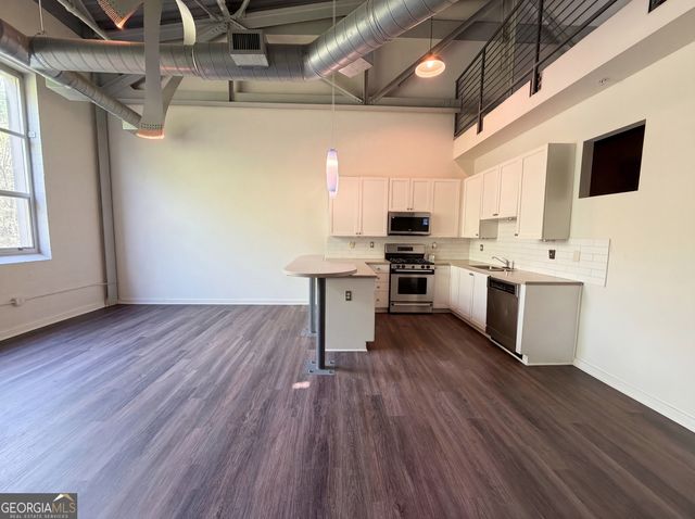 400 Village Parkway NE APT 142, Atlanta, GA 30306