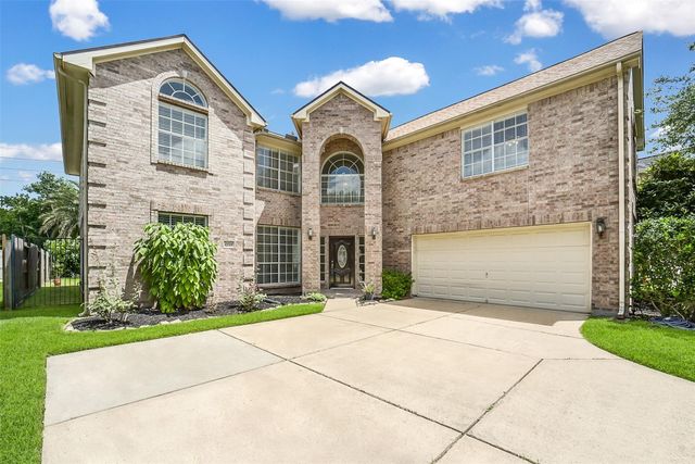 2723 Sterling Fields Drive, Pearland, TX 77584