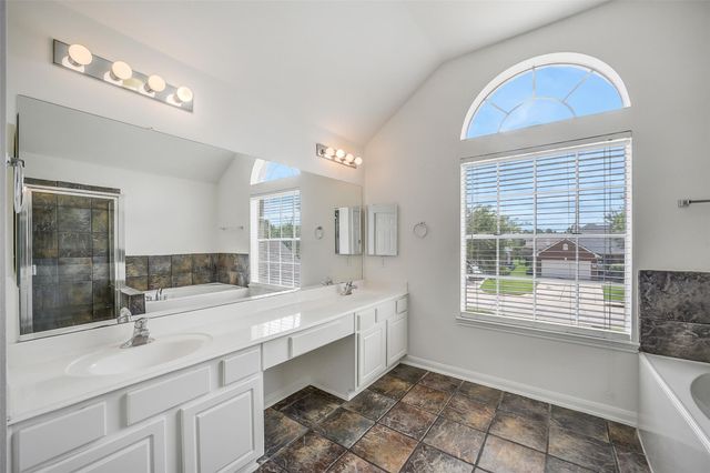 2723 Sterling Fields Drive, Pearland, TX 77584