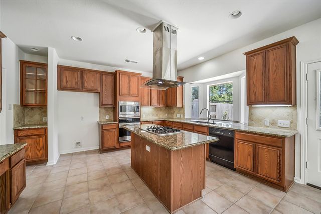 2723 Sterling Fields Drive, Pearland, TX 77584