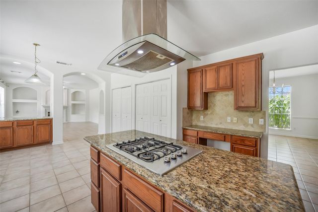 2723 Sterling Fields Drive, Pearland, TX 77584