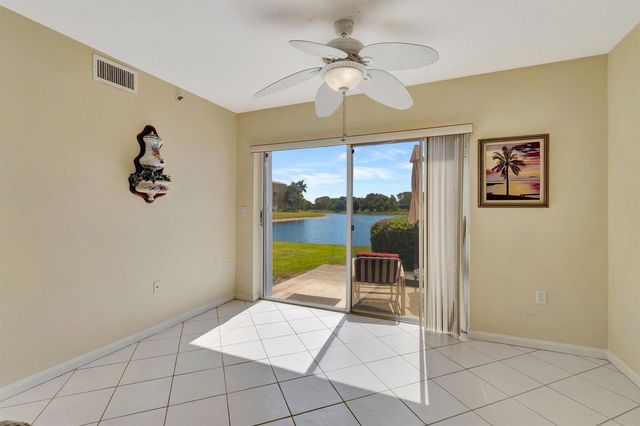 5842 Crystal Shores Drive 105, Boynton Beach, FL 33437