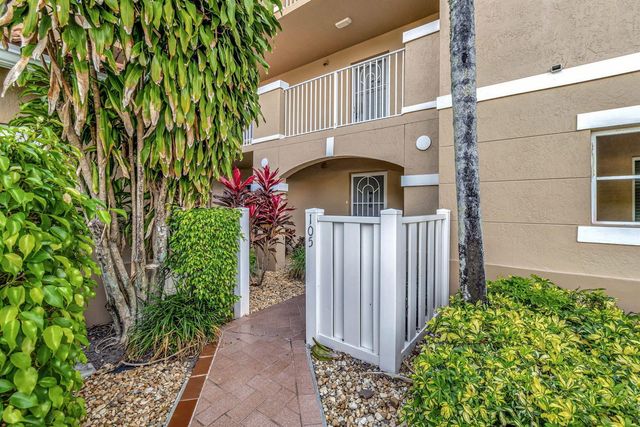 5842 Crystal Shores Drive 105, Boynton Beach, FL 33437