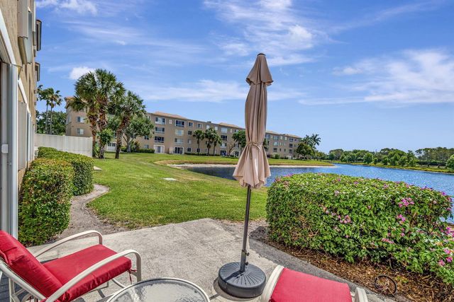 5842 Crystal Shores Drive 105, Boynton Beach, FL 33437