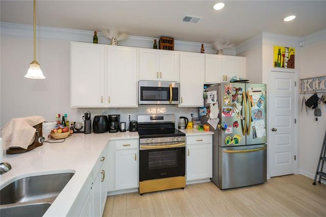 2610 Ravencliff Road, Austell, GA 30168