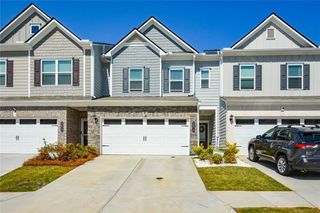 2610 Ravencliff Road, Austell, GA 30168