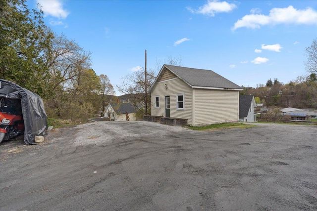 15 River Street, Montpelier, VT 05602