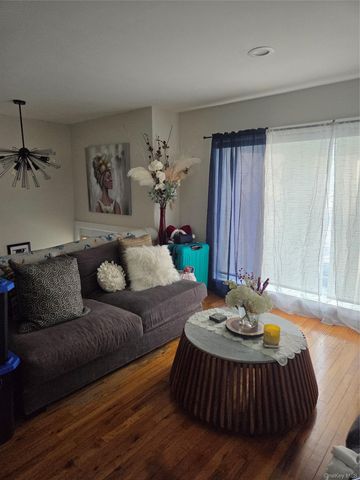 1344 Bay 25th Street, Far Rockaway, NY 11691