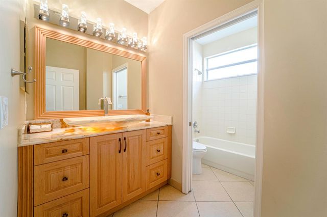 6770 Aliso Avenue, West Palm Beach, FL 33413