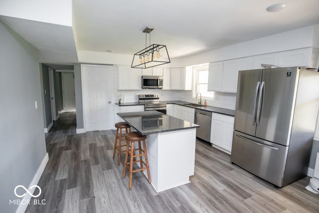 2645 N Private Road 175 W, North Vernon, IN 47265