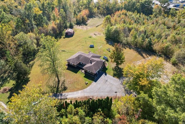 2645 N Private Road 175 W, North Vernon, IN 47265