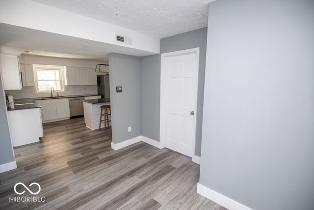 2645 N Private Road 175 W, North Vernon, IN 47265