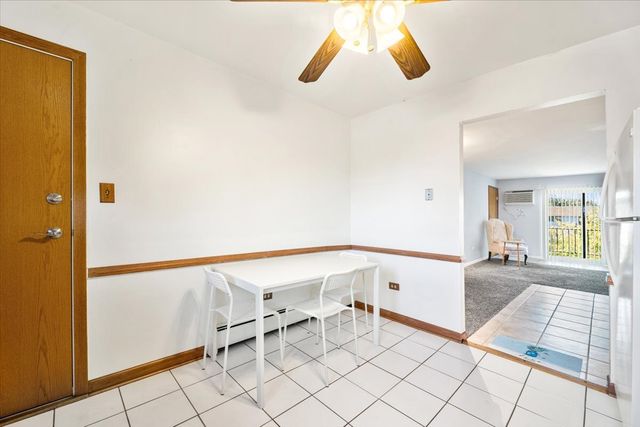 922 W Irving Park Road 303, Bensenville, IL 60106