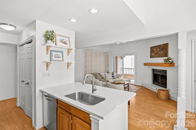 413 W 8th Street N, Charlotte, NC 28202