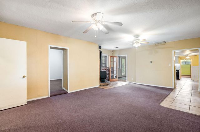 56 Olguin Road, Jarales, NM 87023