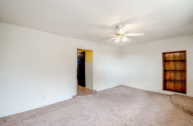 56 Olguin Road, Jarales, NM 87023