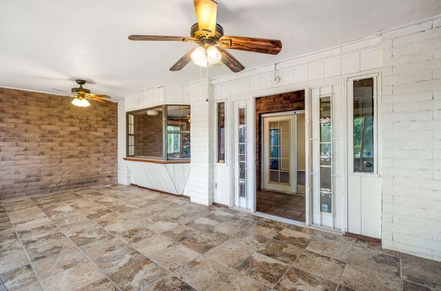 56 Olguin Road, Jarales, NM 87023