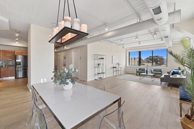 210 South Street 11-6, Boston, MA 02111