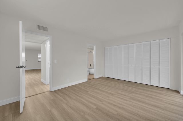 146 SAXONY D Drive 146, Delray Beach, FL 33446
