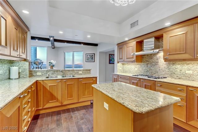 2777 Paradise Road 2001, Las Vegas, NV 89109