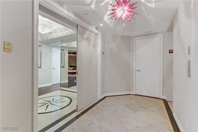 2777 Paradise Road 2001, Las Vegas, NV 89109