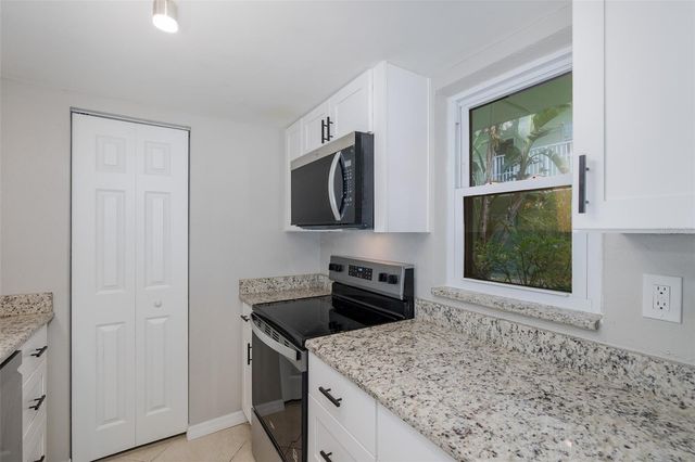 464 N PAULA DRIVE 106, Dunedin, FL 34698